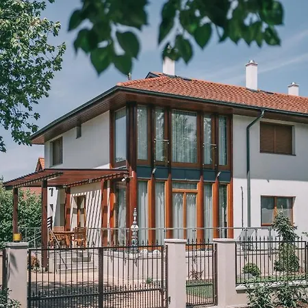 Tilia Апартаменты Балатондьёрёк
